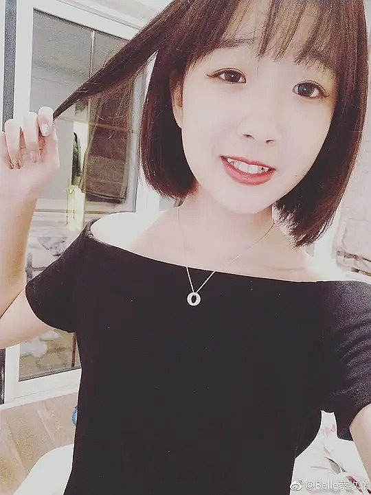 蔡牧霏照片