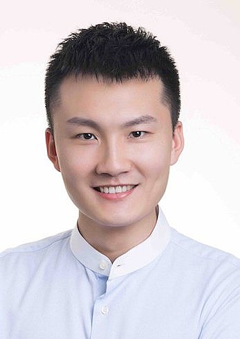 一凡 Yi Fan照片