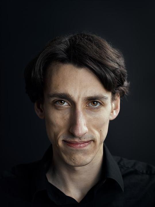 詹姆斯·斯旺顿 James Swanton照片