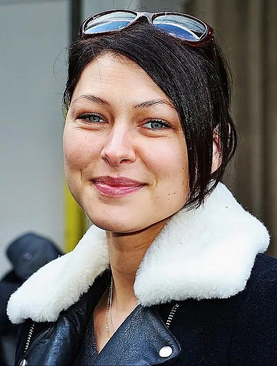 艾玛·威莉斯 Emma Willis照片
