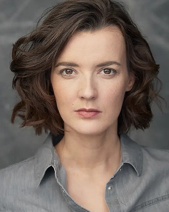 Kirsty Strain照片