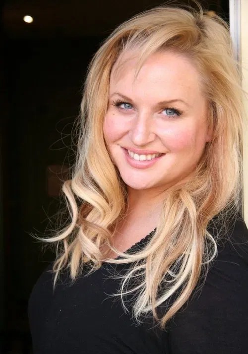 艾普尔·特莱克 April Telek照片