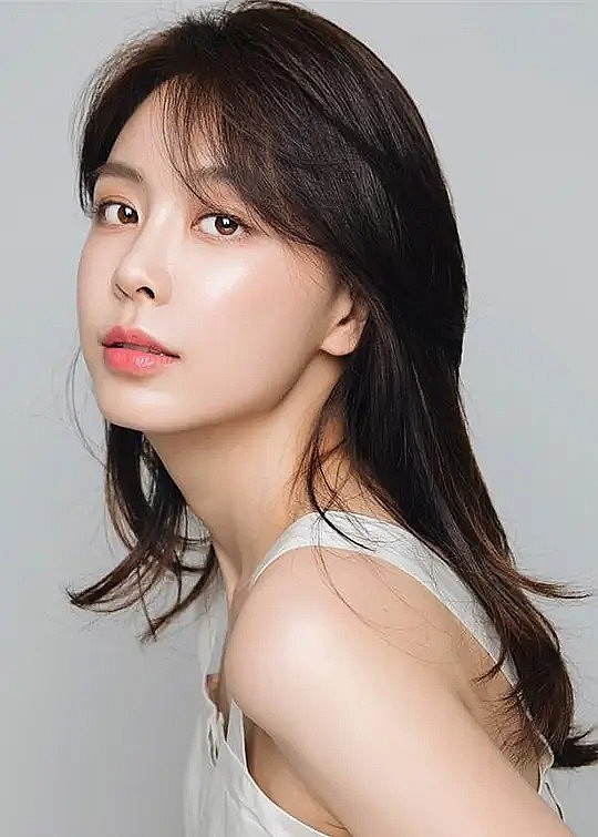 安时恩 Si-eun Ahn照片