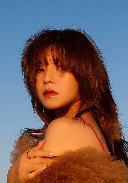 宇野实彩子 Misako Uno照片