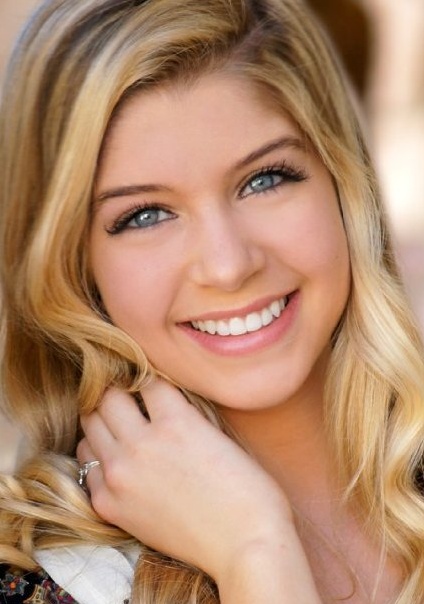 亚历山德里娅·德伯里 Alexandria Deberry照片