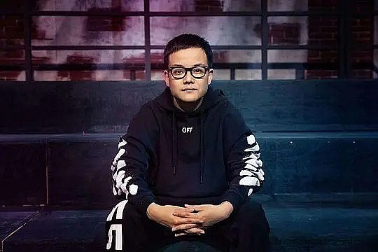 陆伟 Wei Lu照片