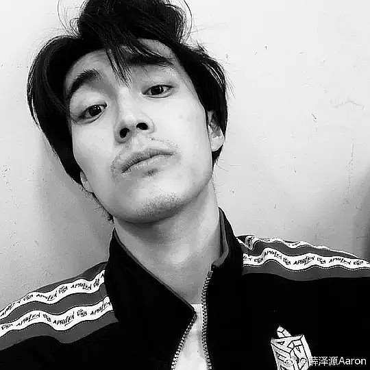 薛泽源 Aaron照片