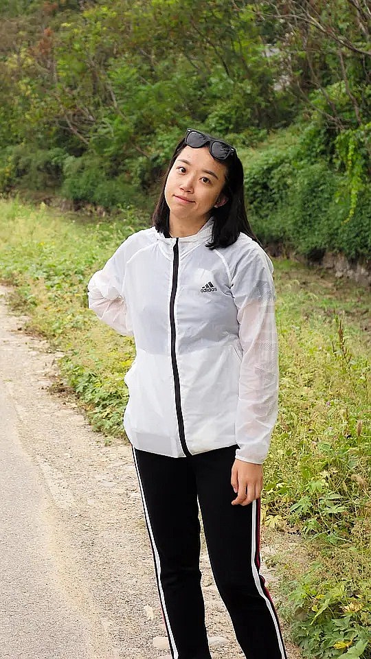 李艺彤 Yitong Li照片