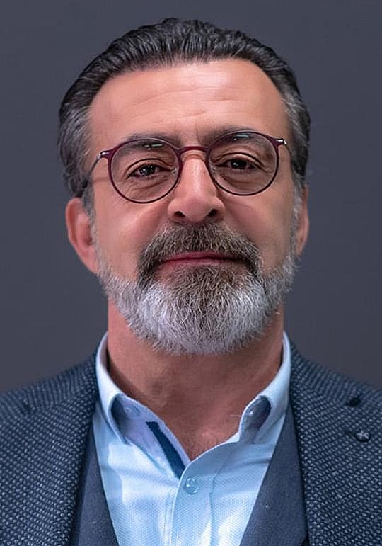 莱文特·尔根 Levent Ülgen照片
