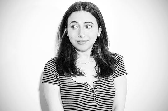 埃丝特·波维茨基 Esther Povitsky照片