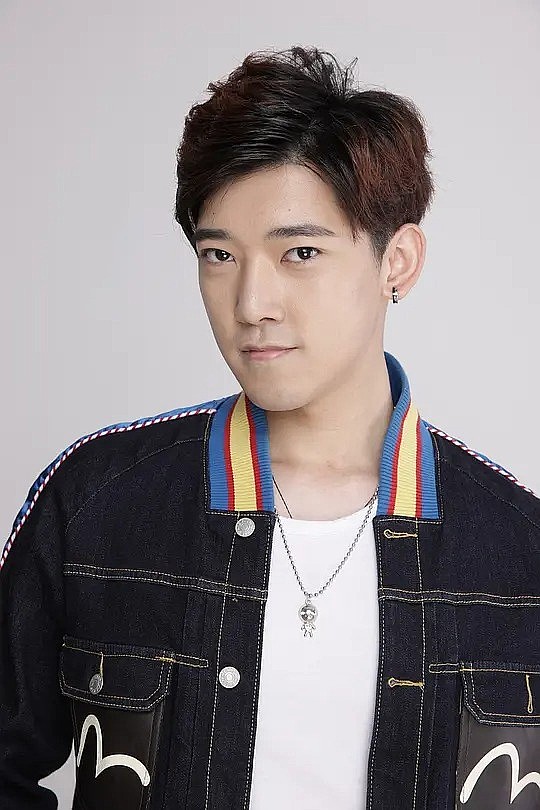 徐晗 Han Xu照片