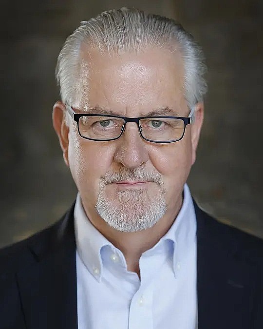 Steve Fortune照片