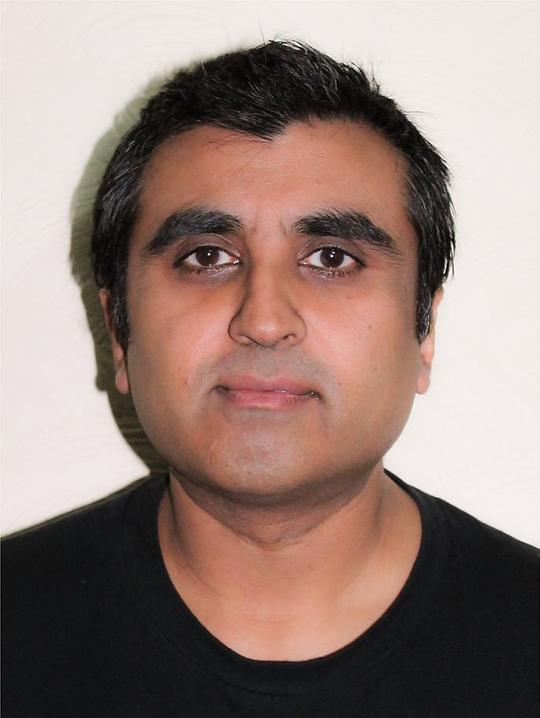 马诺伊·阿南德 Manoj Anand照片