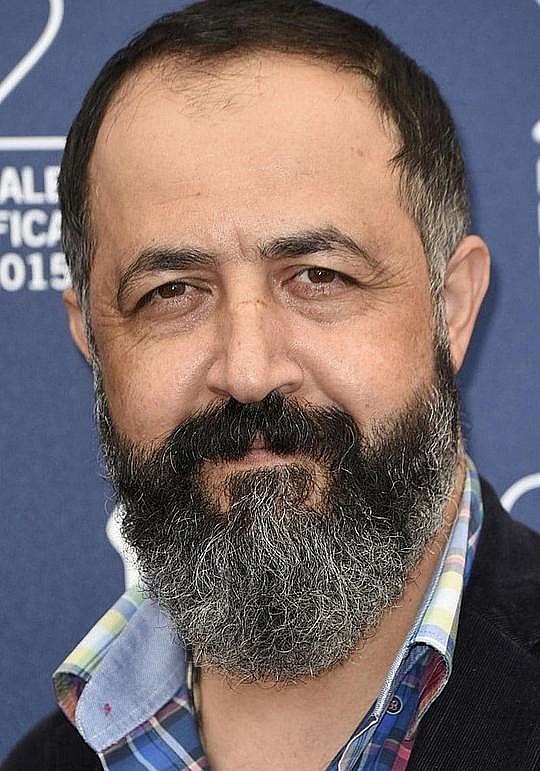 莫蒙特·奥兹古尔 Mehmet Özgür照片
