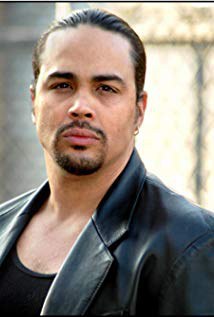 亚当·吉福德 Adam Gifford照片