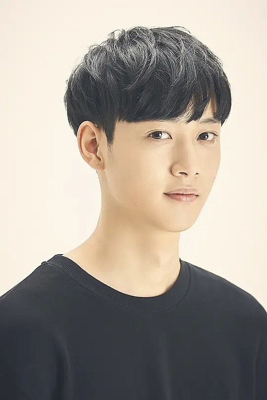 崔珉奎 Choi Min Kyu照片