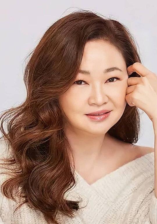 珍妮弗·基姆 Jennifer Kim照片