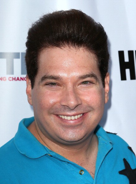 乔尔·迈克利 Joel Michaely照片