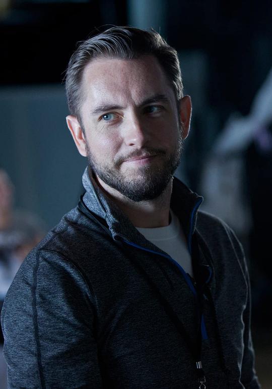 约书亚·考德威尔 Joshua Caldwell照片