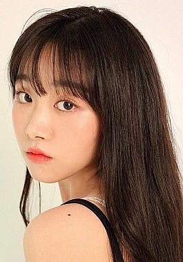 柳智妍 Yoo Ji Yeon照片