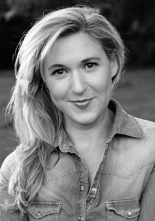 卡茜·贝克 Cassie Beck照片