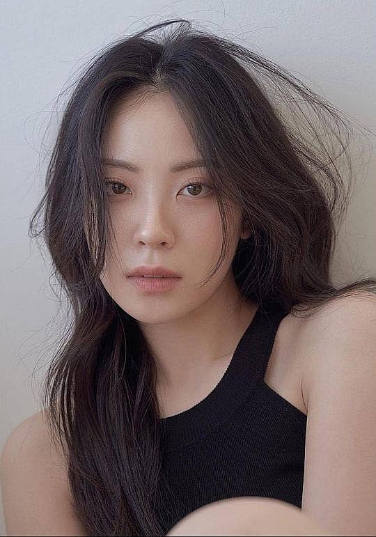 韩知晓 Ji-hyo Han照片