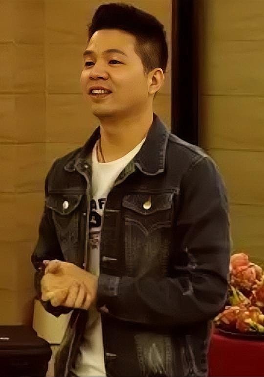 李洪亮 Hongliang Li照片
