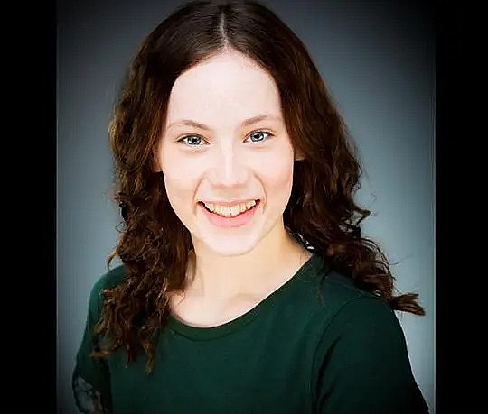 伊莎贝尔·克利夫顿 Isabel Clifton照片