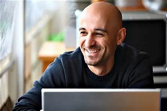 沃尔坎·科卡特 Volkan Kocatürk照片