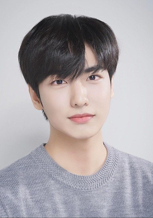 李智汉 Ji-han Lee照片