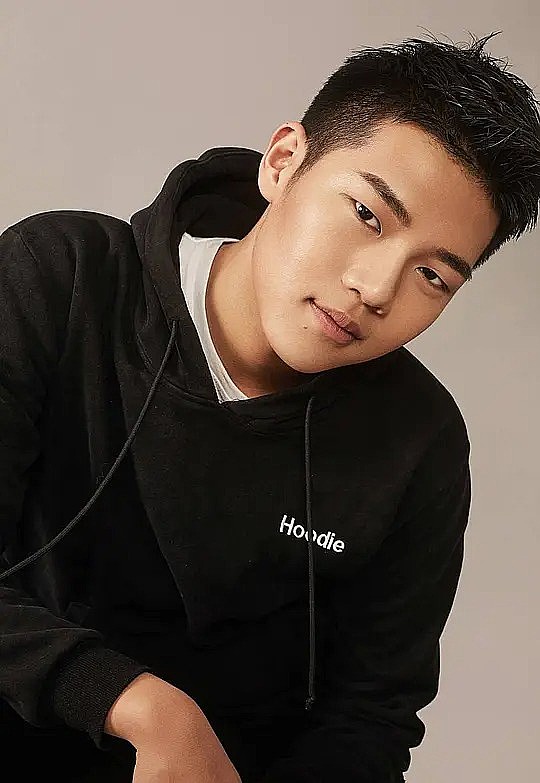 刘一君 Yijun Liu照片