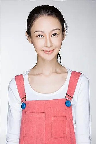 田璐菡 Luhan Tian照片