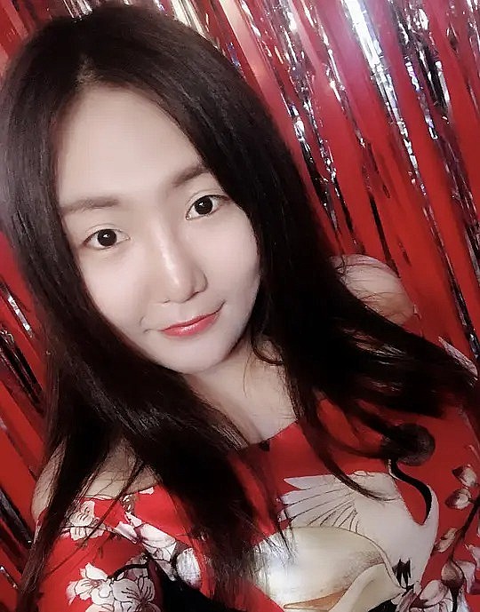 李雨薇 Yuwei Li照片