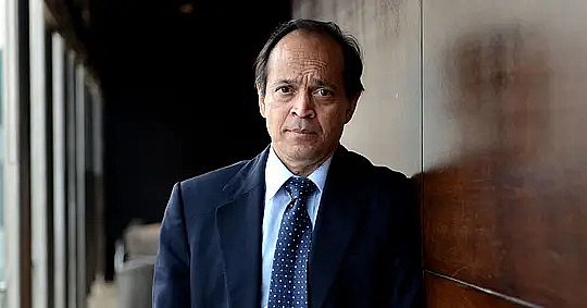 维克拉姆·塞斯 Vikram Seth照片