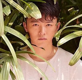 江一 Yi Jiang照片