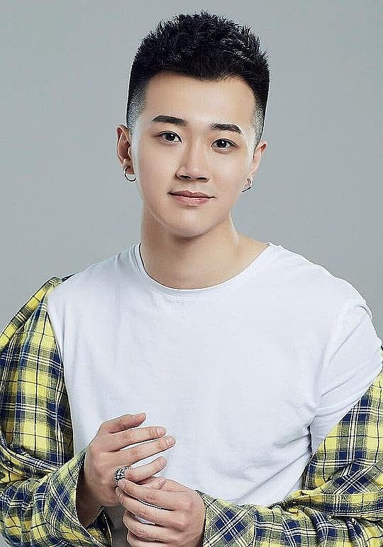 闫猛 Meng Yan照片