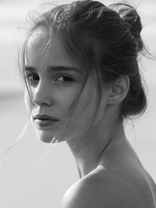 阿尔芭·巴普蒂斯塔 Alba Baptista照片