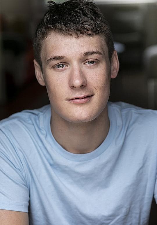安东尼·克拉姆 Anthony Crum照片