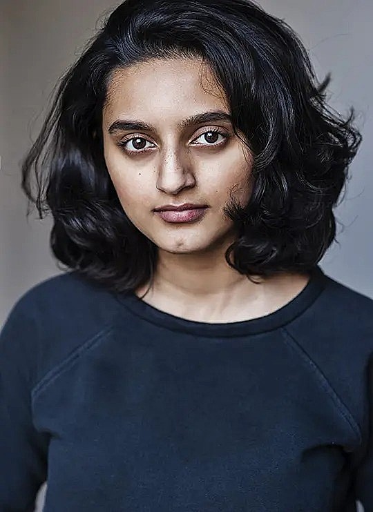 阿西娅·沙阿 Aasiya Shah照片