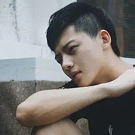 李亚泽 Yaze Li照片