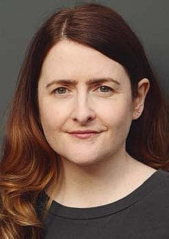 马克辛·奥尔德顿 Maxine Alderton照片