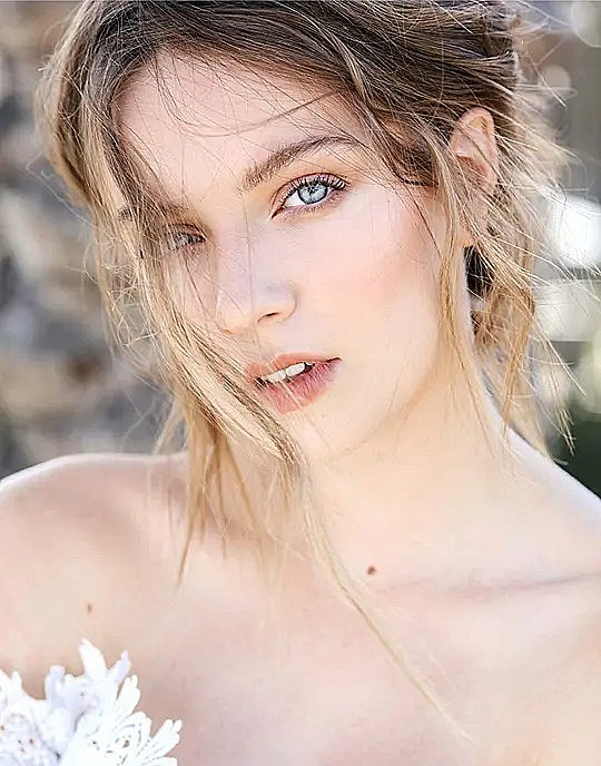考特尼·格罗贝克 Courtney Grosbeck照片