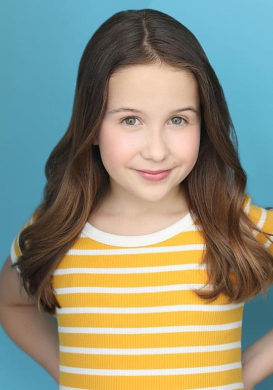 马德琳·赫沃宁 Madeline Hirvonen照片