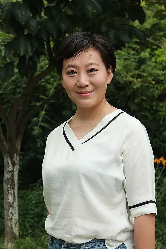 何苗 Miao He照片