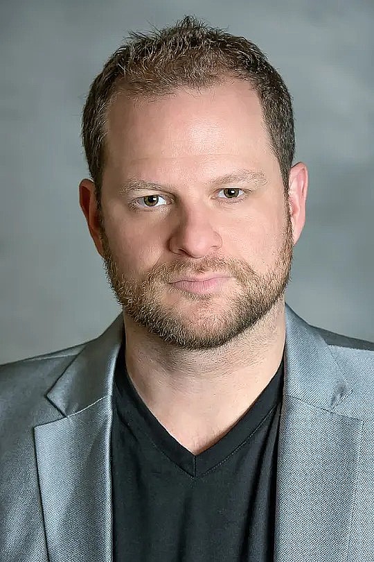 亚当·费恩戈尔德 Adam Feingold照片