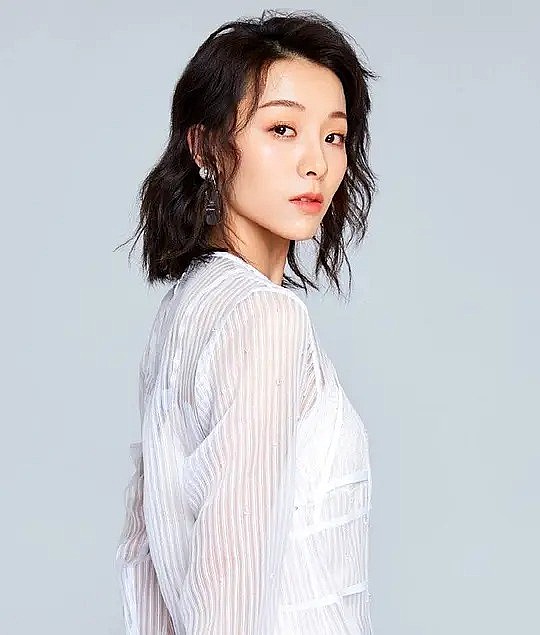 温晴 Qing Wen照片