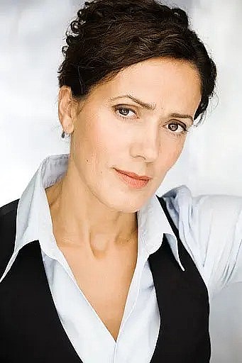 尼古拉·伯特伦 Nicola Bertram照片
