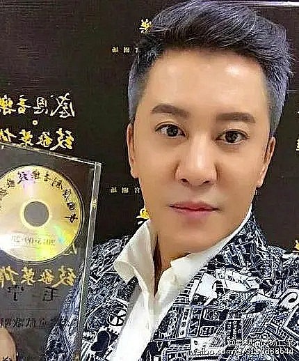 杨二宝 Erbao Yang照片