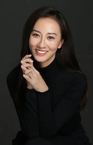 曹蕴 Yun Cao照片