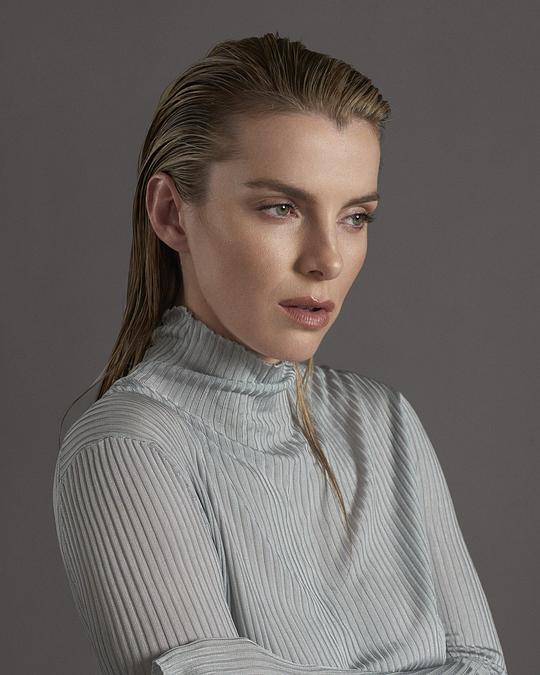 贝蒂·吉尔平 Betty Gilpin照片